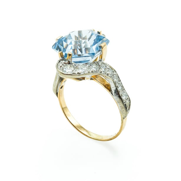 an art deco aquamarine and diamond ring